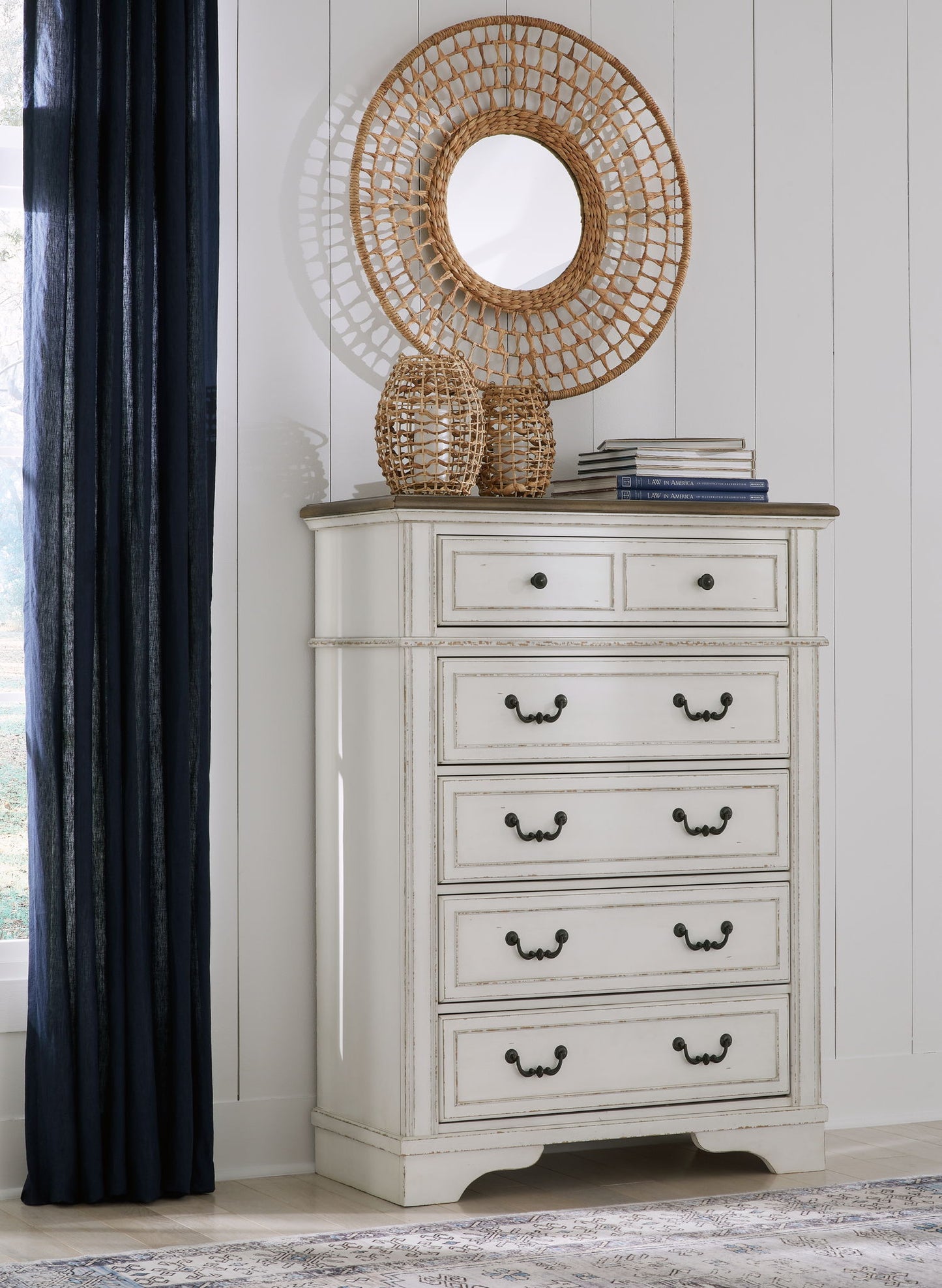 Blendon - Two-tone - Five Drawer Chest